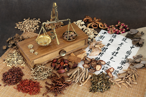 Chinesische Kräuter und Arztneimittel; Foto: Shutterstock